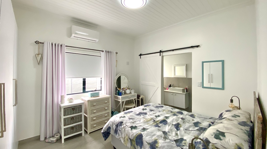2 Bedroom Property for Sale in Velddrif Western Cape